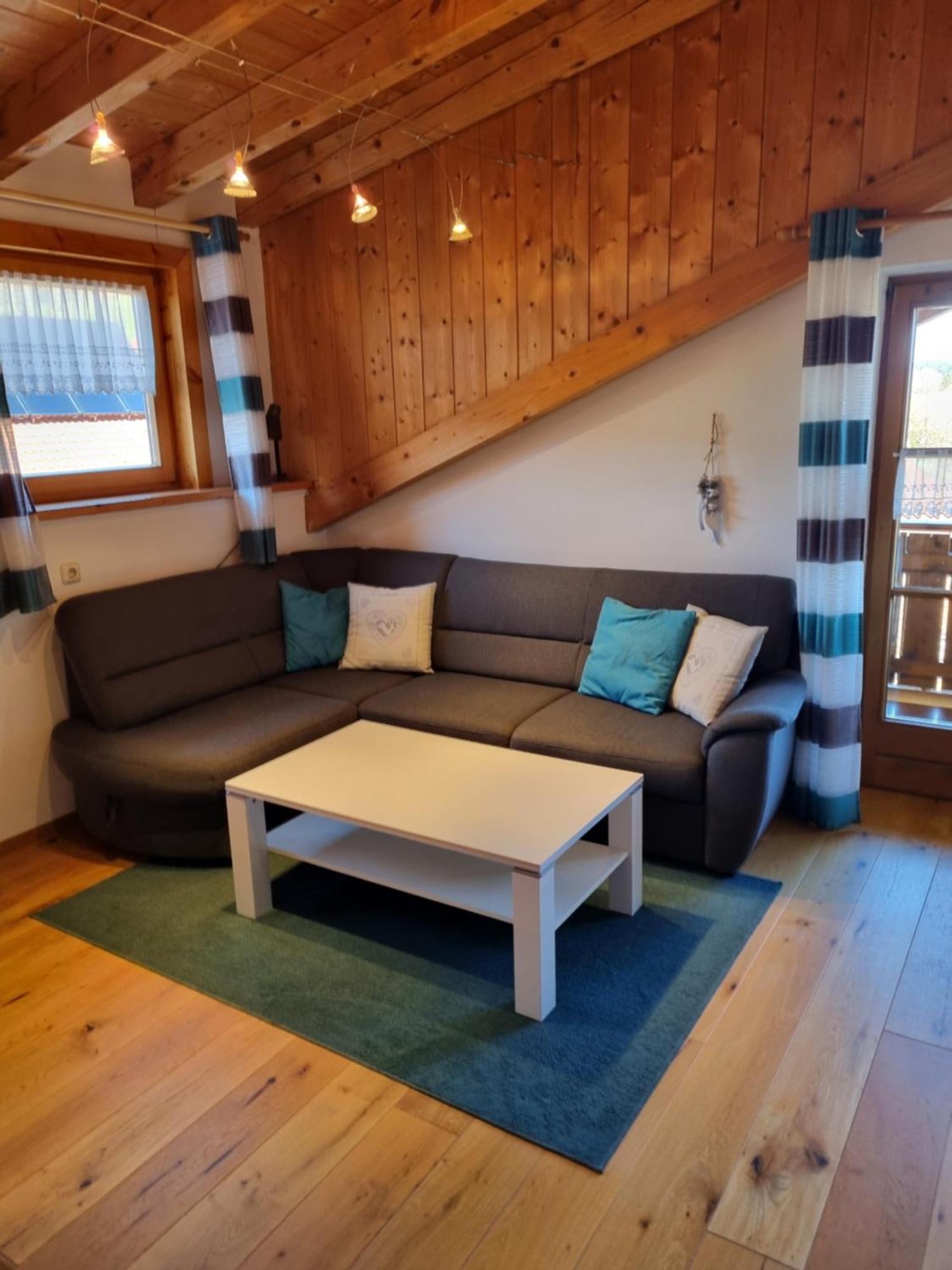 Poppler Mit Aufzug Apartment